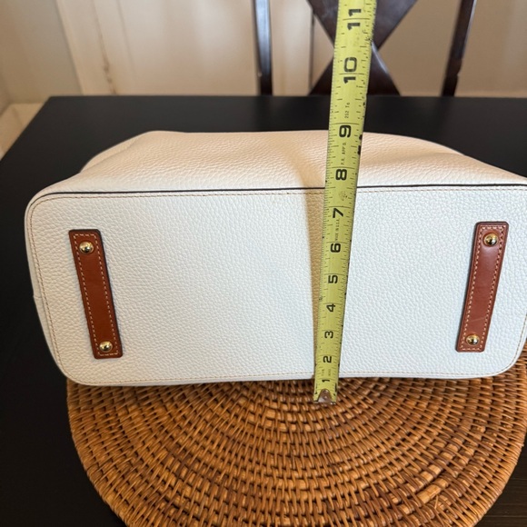 Dooney & Bourke White and Tan Satchel - Picture 9 of 13